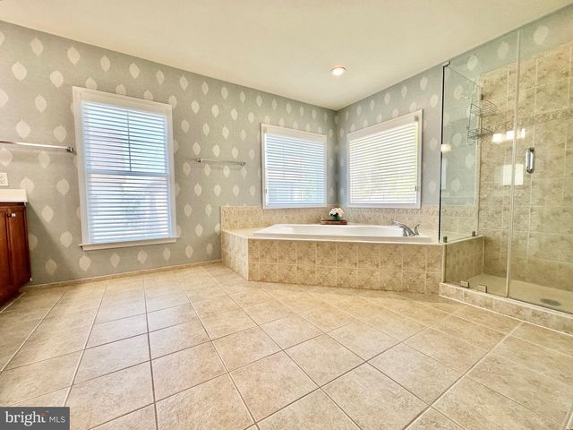 5643 TOWER HILL CIR, Alexandria, VA 22315
