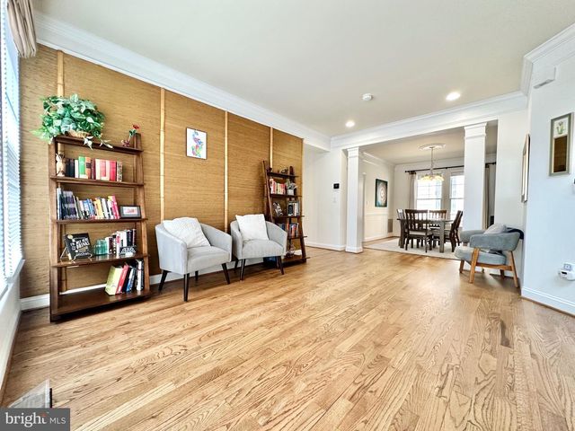 5643 TOWER HILL CIR, Alexandria, VA 22315