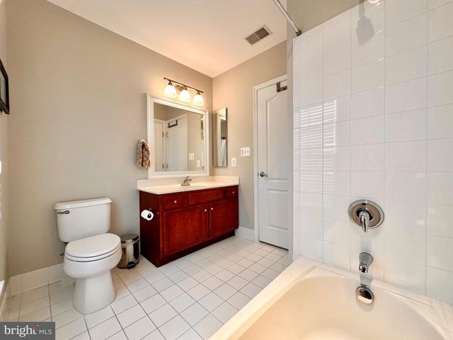 5643 TOWER HILL CIR, Alexandria, VA 22315