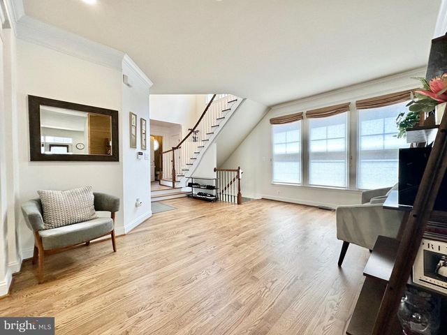 5643 TOWER HILL CIR, Alexandria, VA 22315