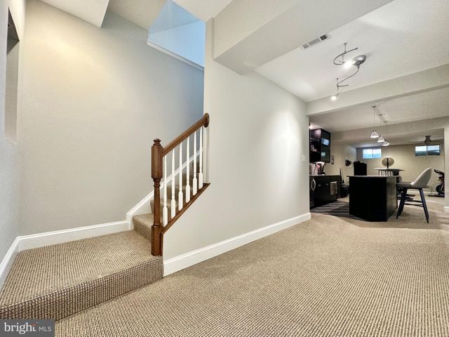 5643 TOWER HILL CIR, Alexandria, VA 22315