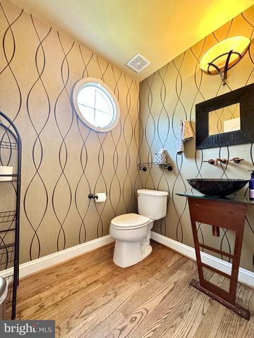 5643 TOWER HILL CIR, Alexandria, VA 22315