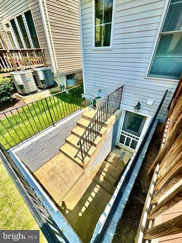 5643 TOWER HILL CIR, Alexandria, VA 22315