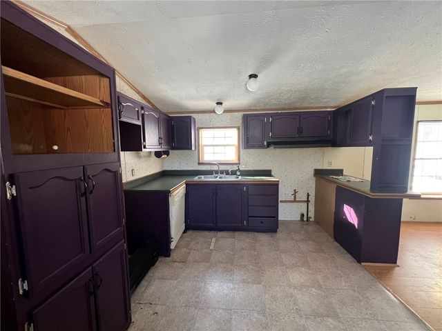 5063 South Cooper Hill Road, Humphrey, NY 14743