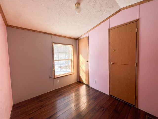 5063 South Cooper Hill Road, Humphrey, NY 14743