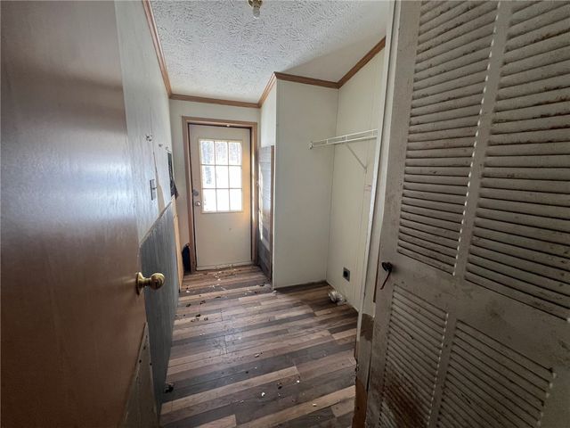 5063 South Cooper Hill Road, Humphrey, NY 14743