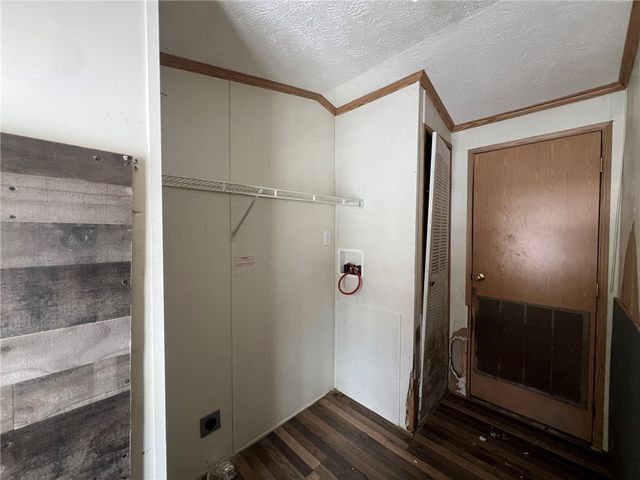 5063 South Cooper Hill Road, Humphrey, NY 14743