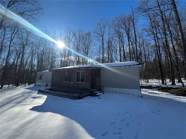 5063 South Cooper Hill Road, Humphrey, NY 14743