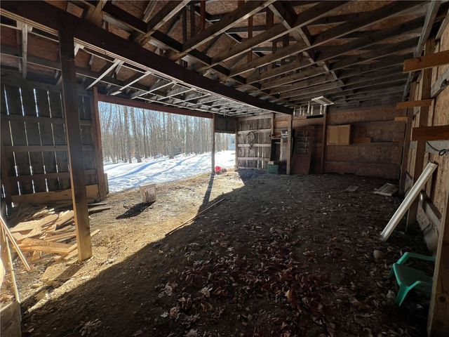 5063 South Cooper Hill Road, Humphrey, NY 14743