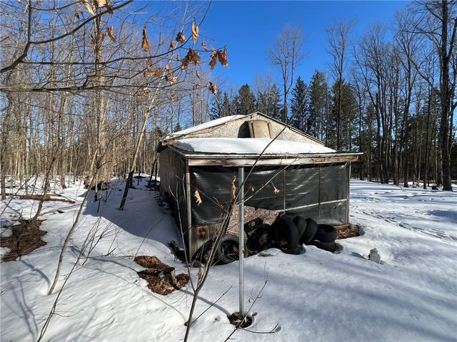 5063 South Cooper Hill Road, Humphrey, NY 14743