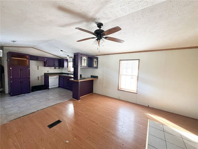 5063 South Cooper Hill Road, Humphrey, NY 14743