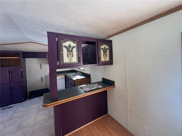 5063 South Cooper Hill Road, Humphrey, NY 14743