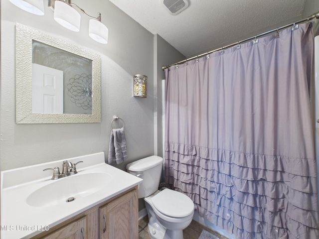 8921 Margurite Drive, Ocean Springs, MS 39564