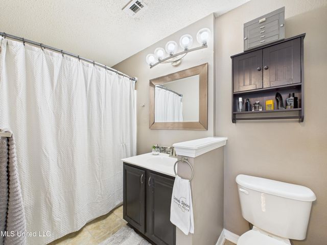 8921 Margurite Drive, Ocean Springs, MS 39564