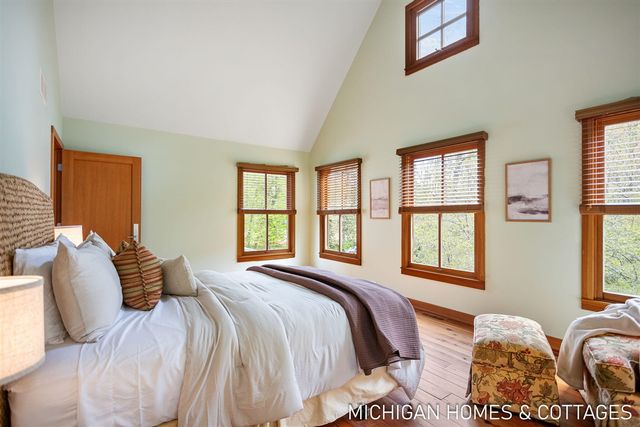 1484 71st Street, Fennville, MI 49408
