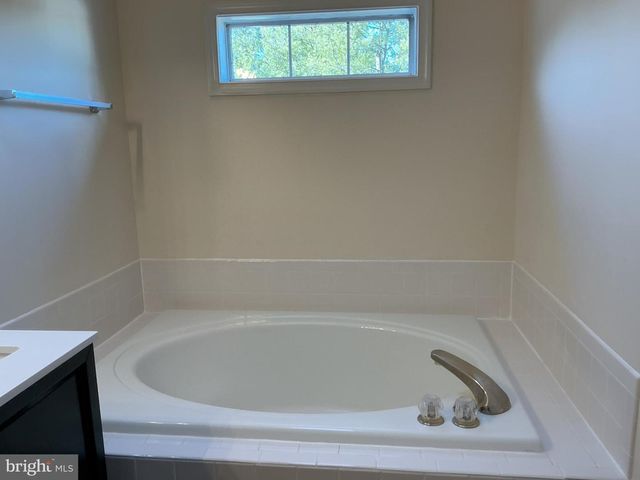 401 BEN NEUIS PL, Fredericksburg, VA 22405