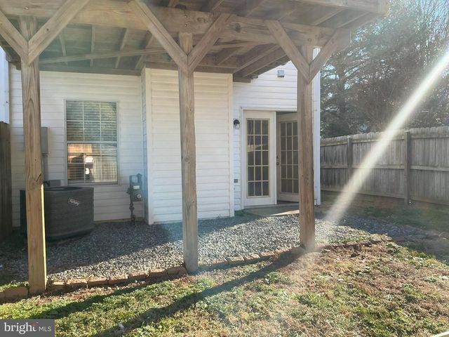 401 BEN NEUIS PL, Fredericksburg, VA 22405