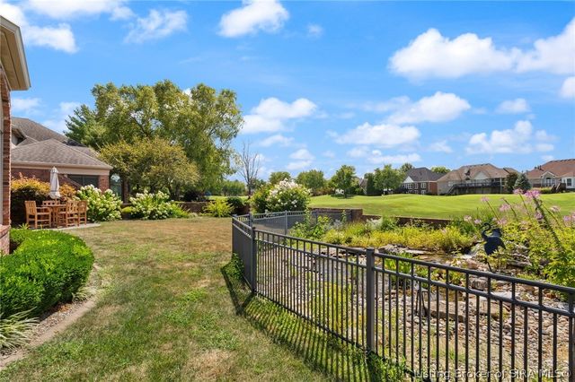 12206 Bridgeway Court, Sellersburg, IN 47172