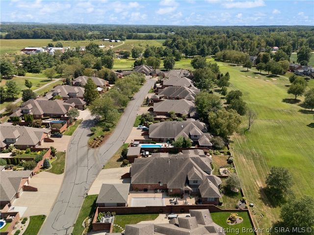 12206 Bridgeway Court, Sellersburg, IN 47172