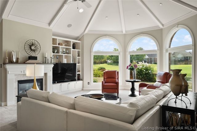 12206 Bridgeway Court, Sellersburg, IN 47172