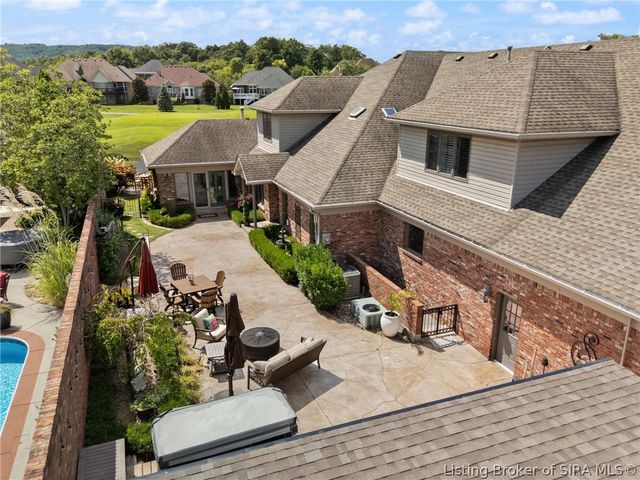 12206 Bridgeway Court, Sellersburg, IN 47172