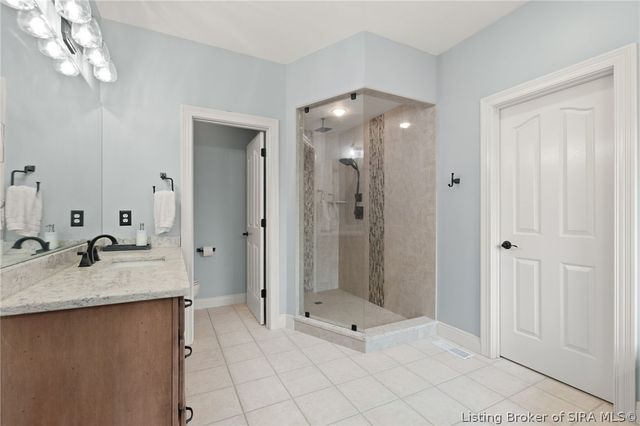 12206 Bridgeway Court, Sellersburg, IN 47172