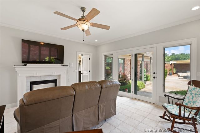 12206 Bridgeway Court, Sellersburg, IN 47172