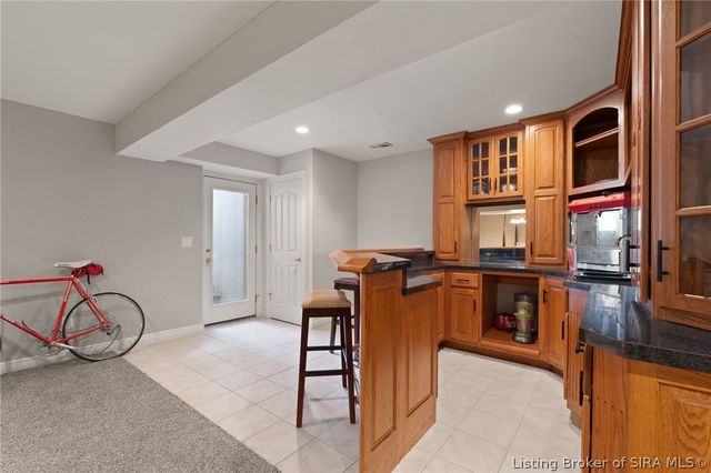 12206 Bridgeway Court, Sellersburg, IN 47172