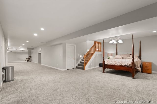 12206 Bridgeway Court, Sellersburg, IN 47172