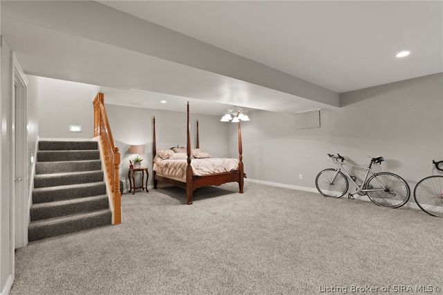 12206 Bridgeway Court, Sellersburg, IN 47172