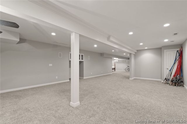 12206 Bridgeway Court, Sellersburg, IN 47172