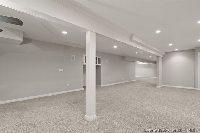 12206 Bridgeway Court, Sellersburg, IN 47172