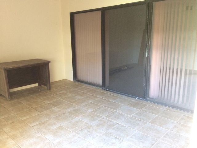 7907 SAILBOAT KEY BOULEVARD S 105, South Pasadena, FL 33707