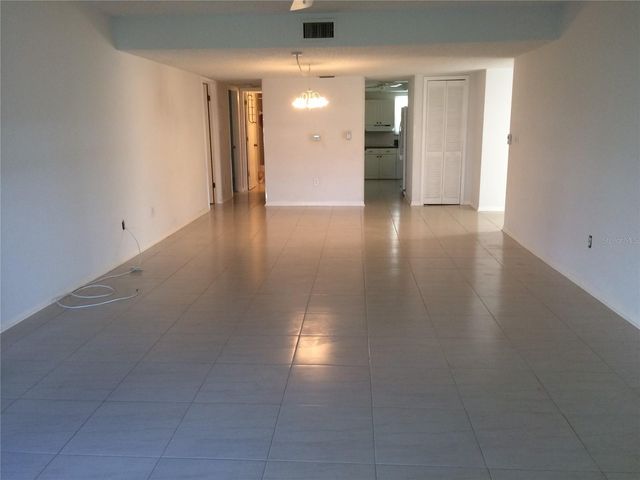 7907 SAILBOAT KEY BOULEVARD S 105, South Pasadena, FL 33707
