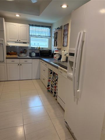7907 SAILBOAT KEY BOULEVARD S 105, South Pasadena, FL 33707