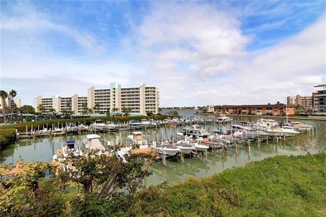 7907 SAILBOAT KEY BOULEVARD S 105, South Pasadena, FL 33707