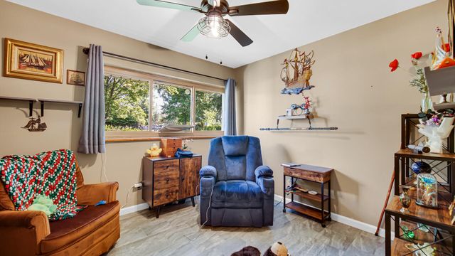 8306 Crestwood Avenue, Munster, IN 46321