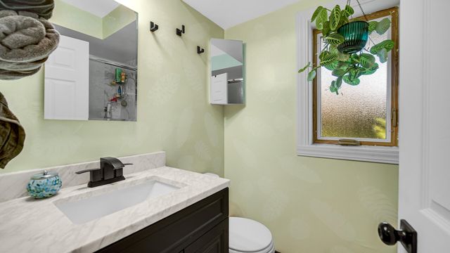 8306 Crestwood Avenue, Munster, IN 46321