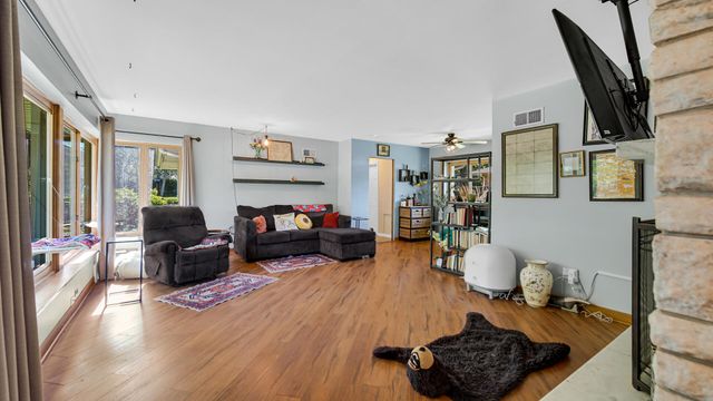 8306 Crestwood Avenue, Munster, IN 46321