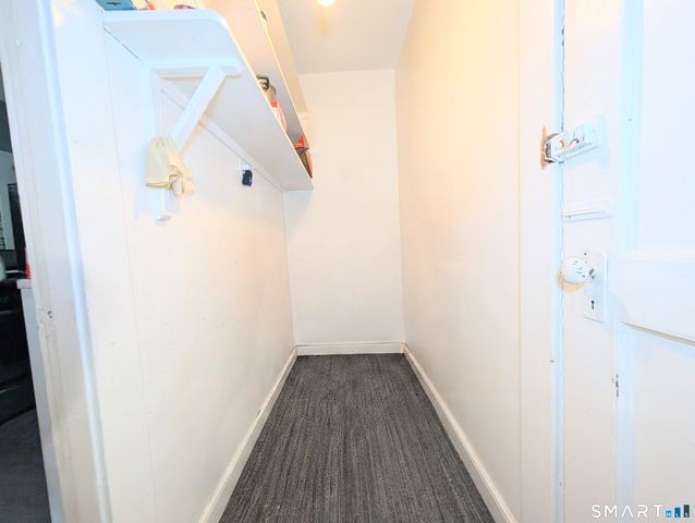 557 Wilmot Avenue 6, Bridgeport, CT 06607