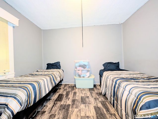 557 Wilmot Avenue 6, Bridgeport, CT 06607