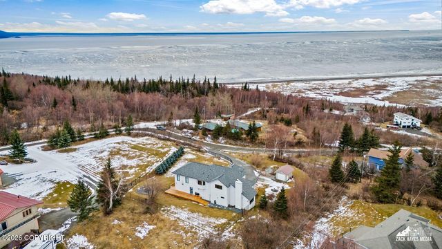 17135 Belarde Avenue, Anchorage, AK 99516
