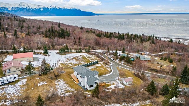 17135 Belarde Avenue, Anchorage, AK 99516