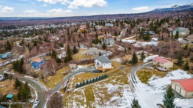 17135 Belarde Avenue, Anchorage, AK 99516