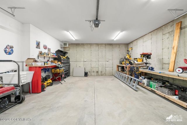 17135 Belarde Avenue, Anchorage, AK 99516