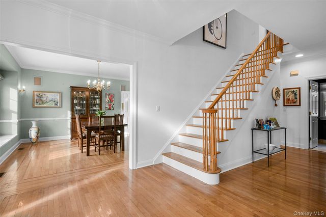 35 Seton Road, Larchmont, NY 10538