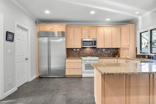 35 Seton Road, Larchmont, NY 10538