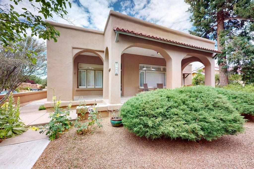 728 Don Gaspar Avenue 1A & 1B, Santa Fe, NM 87505