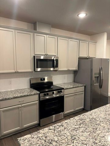305 Sunnyside Drive, Trenton, TX 75490