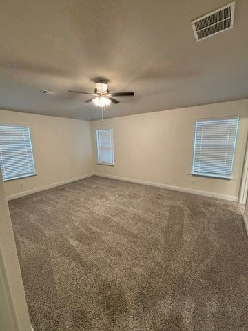 305 Sunnyside Drive, Trenton, TX 75490